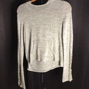 Green shirt with lace